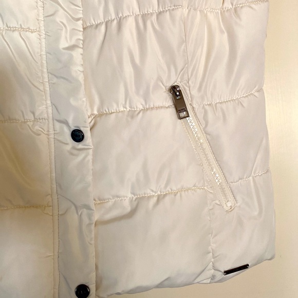 Ladies Marc New York sleeveless puffer jacket vest. - Picture 4 of 7